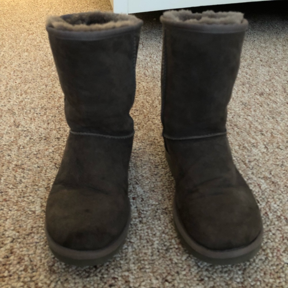 UGG Classic Short